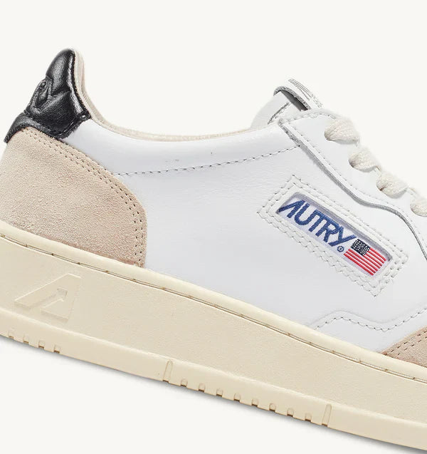 Autry Sneakers Medalist 01 Low Suede White Black LS21