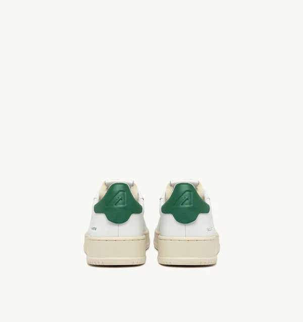 BASKET DALLAS LOW EN CUIR BLANC ET AMAZON