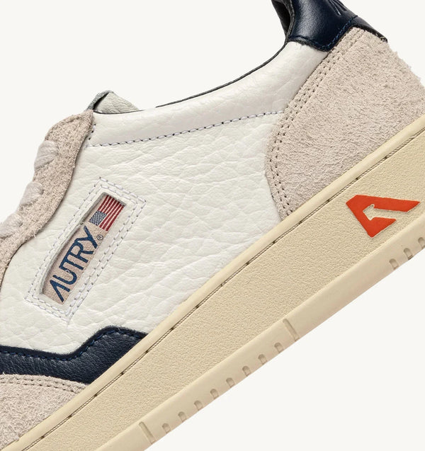 Autry Sneakers Medalist 01 Low Leather Sand HE02
