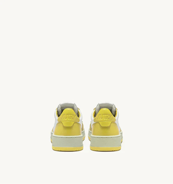 Autry Sneakers Medalist 01 Low Leather Lime WB27
