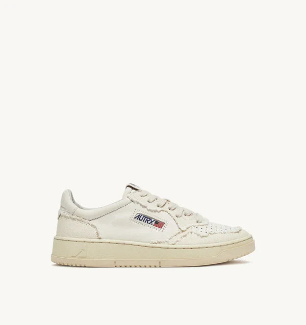 Autry Sneakers Medalist 01 Low Goat Canvas Ivory CB01