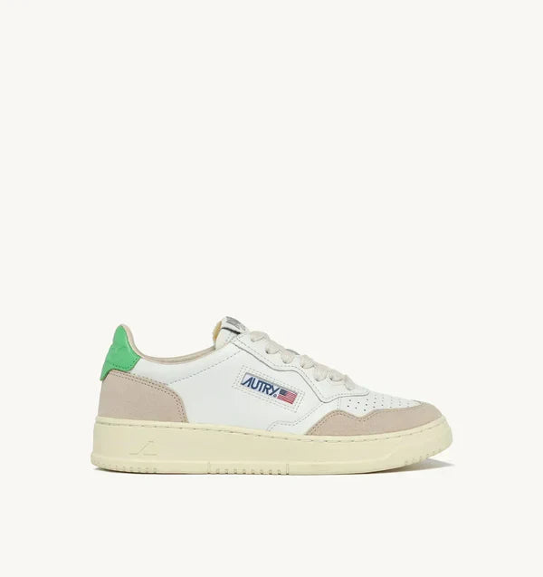 Autry Sneakers Medalist 01 Low Leather suede Green LS65