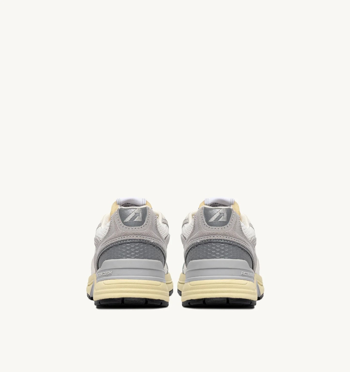 BASKETS HYPERWAY EN MESH ET EN DAIM BLANC ET GRIS