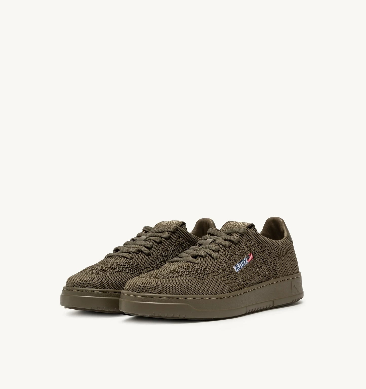 BASKETS MEDALIST EASEKNIT LOW