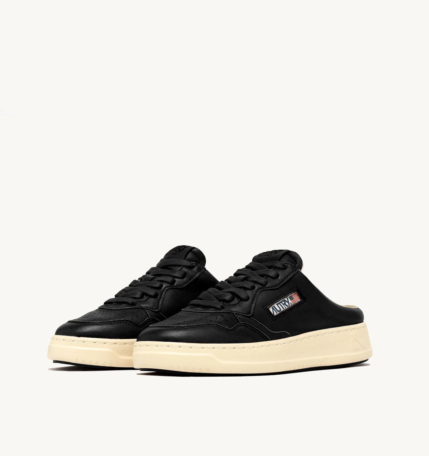 BASKETS MEDALIST MULE