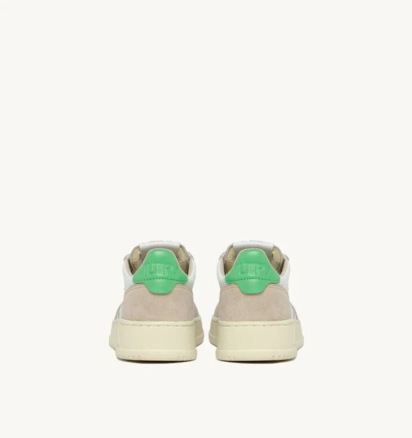 Autry Sneakers Medalist 01 Low Leather suede Green LS65