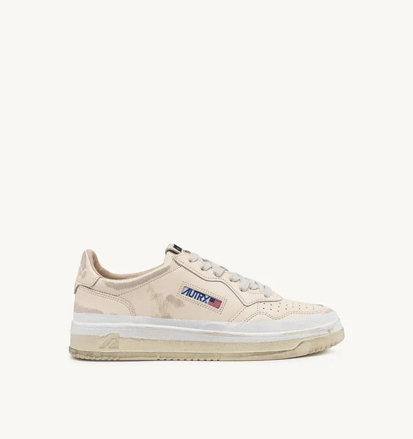 BASKETS MEDALIST LOW SUPER VINTAGE EN CUIR IVOIRE