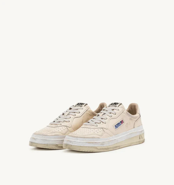 BASKETS MEDALIST LOW SUPER VINTAGE EN CUIR IVOIRE