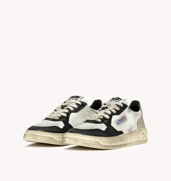 BASKET MEDALIST BAISSE SUPER VINTAGE EN CUIR BLANC, PLAITINE ET NOIR