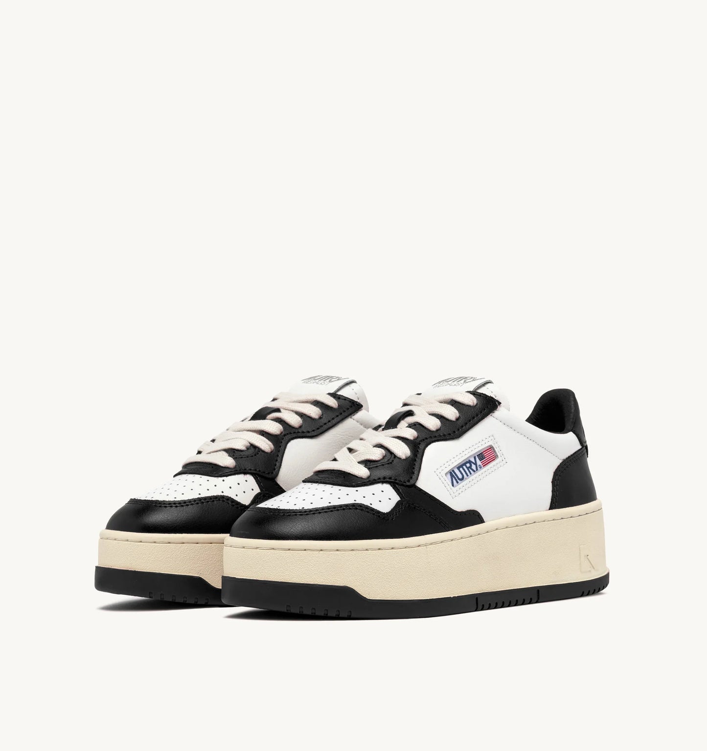 BASKETS MEDALIST PLATFORM EN CUIR BLANC ET NOIR