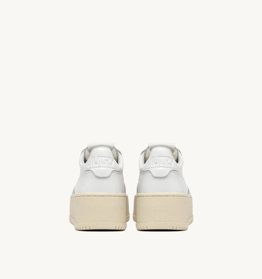 BASKETS MEDALIST PLATFORM EN CUIR BLANC