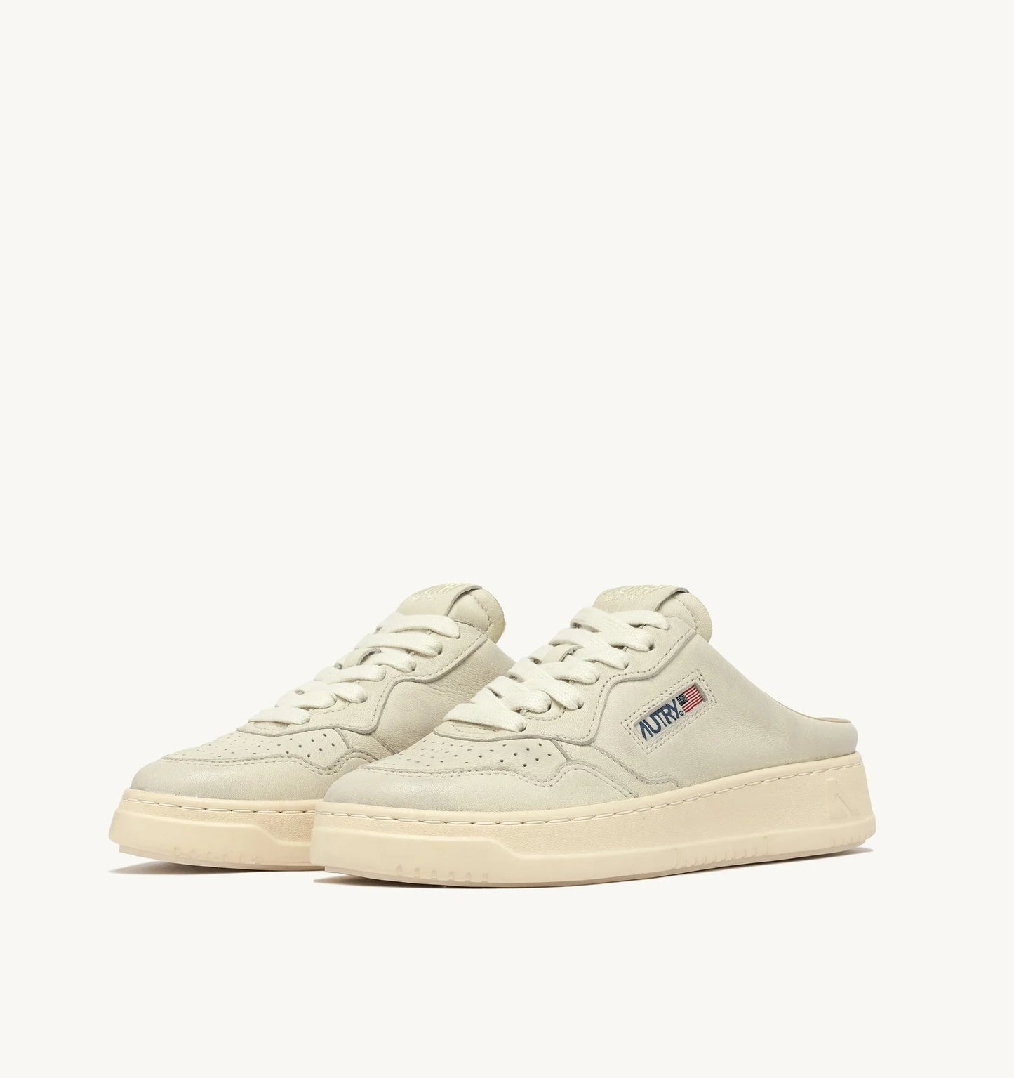 BASKETS MEDALIST MULE