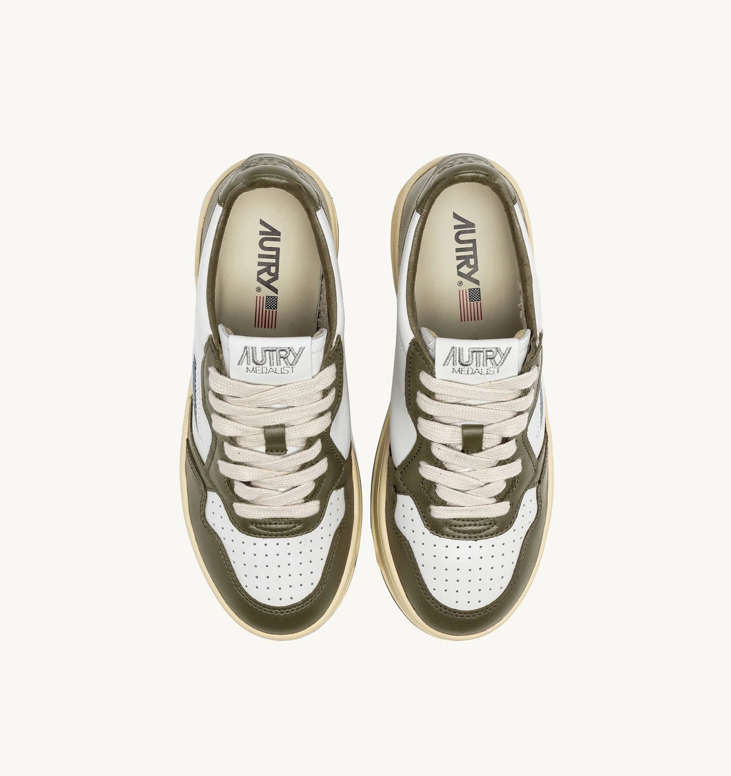 BASKETS MEDALIST PLATFORM EN CUIR BLANC ET COVERT GREEN